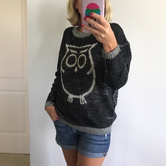 Black & White Owl Sweater - Picture 4 of 8